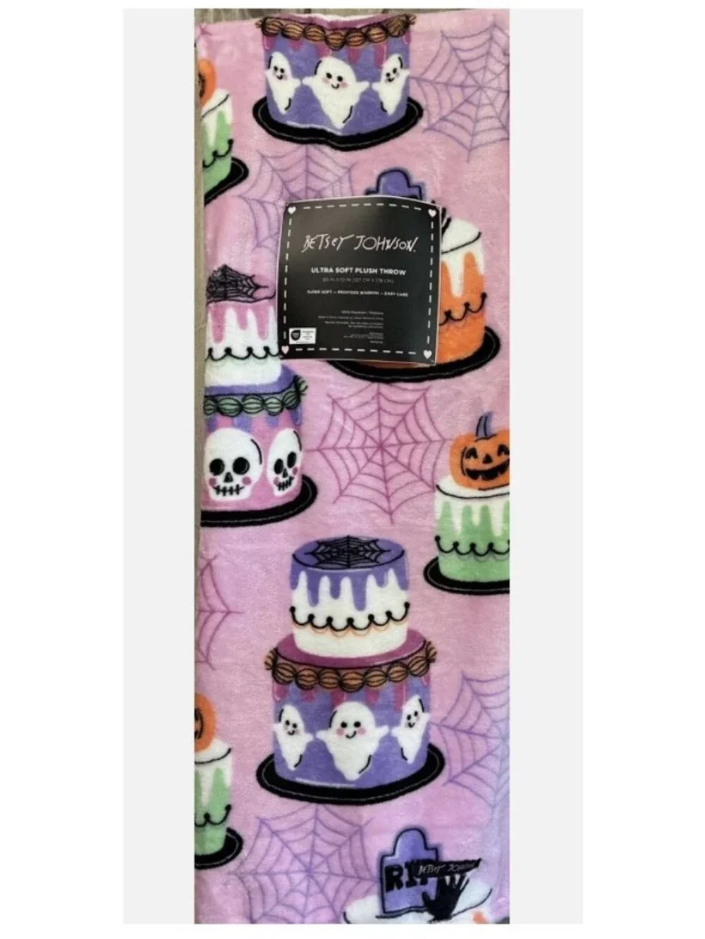 Betsey Johnson Halloween Plush Throw Blanket 50x70 Pink Skull Ghost Pumpkin Cake
